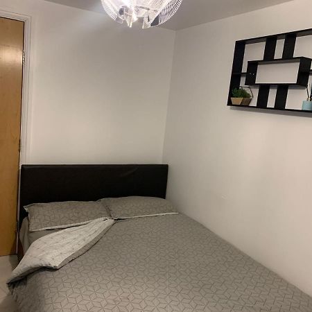 Room Near City Londen Buitenkant foto