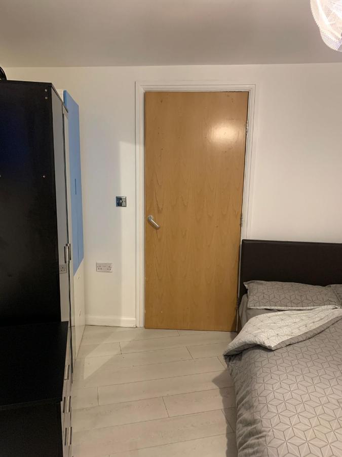 Room Near City Londen Buitenkant foto