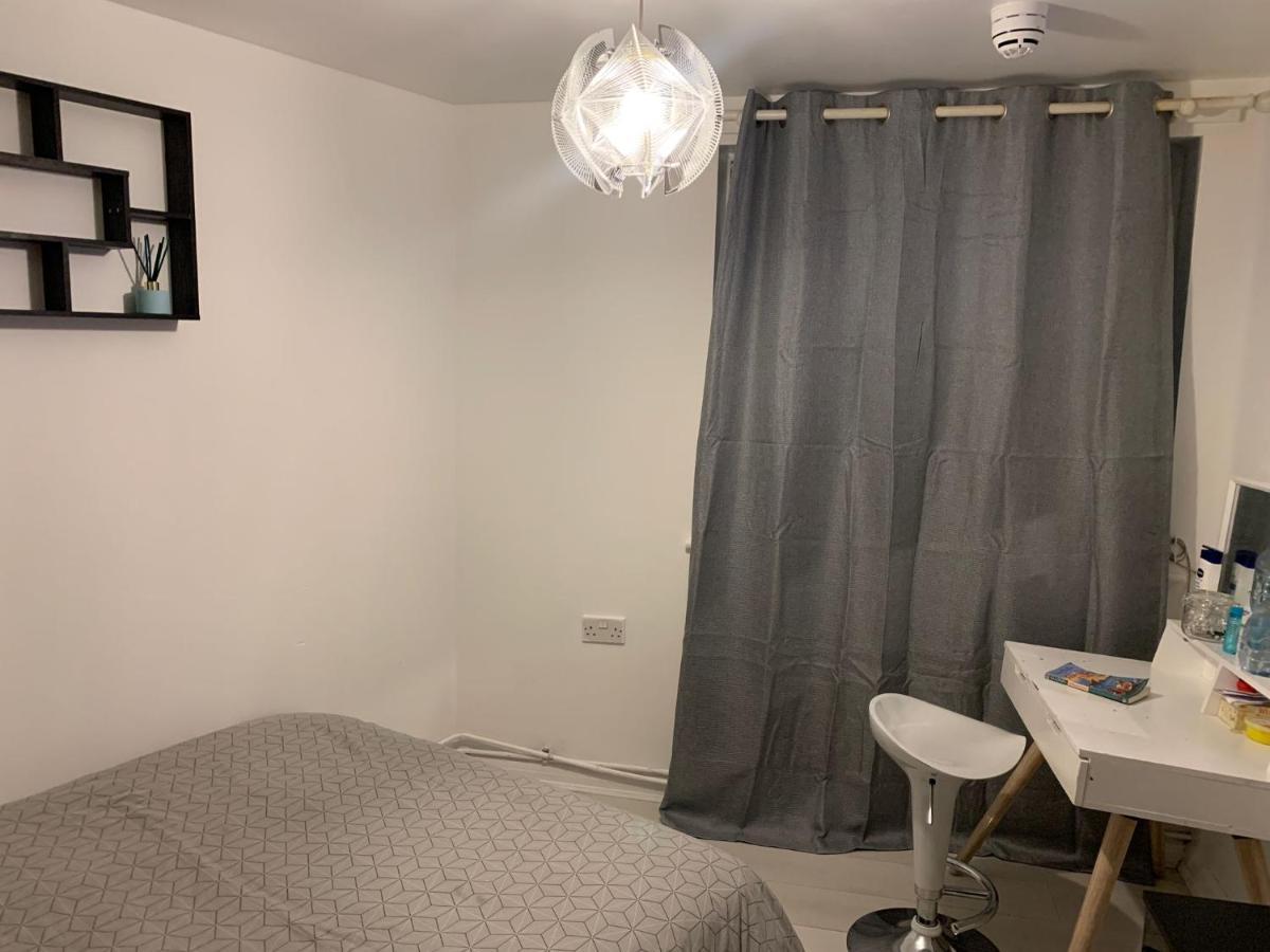 Room Near City Londen Buitenkant foto